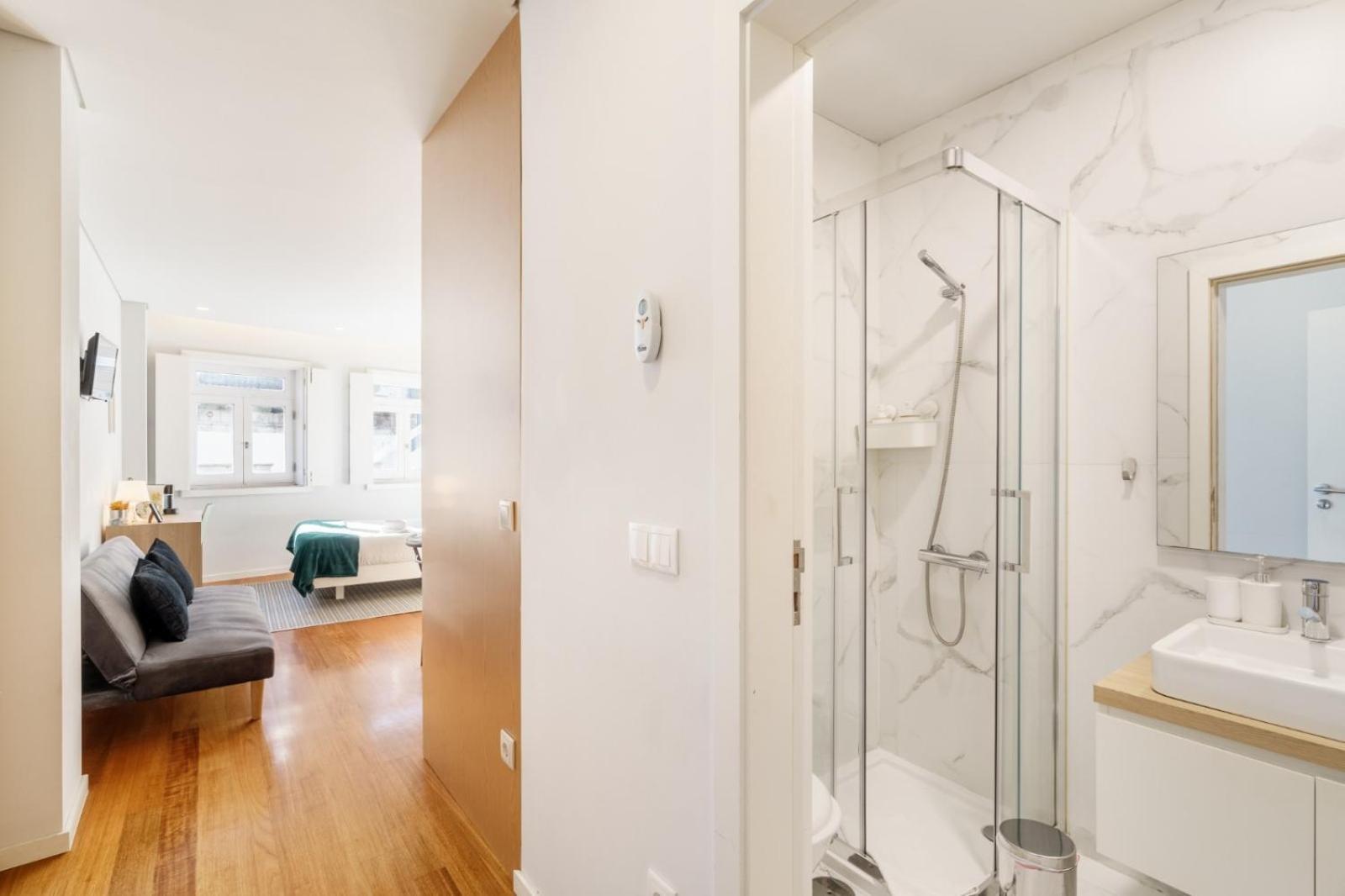 Bellu Studios & Suites Braga Bagian luar foto